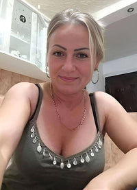 Ana Isabel G.